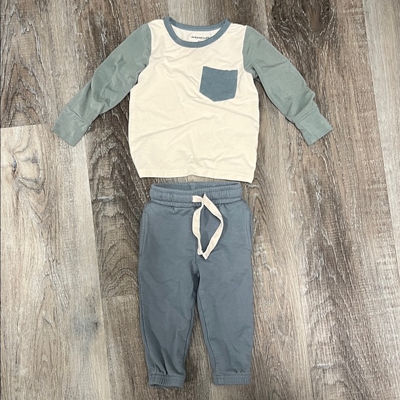 Babysprouts joggers and long sleeve shirt set - Picture 1 of 9